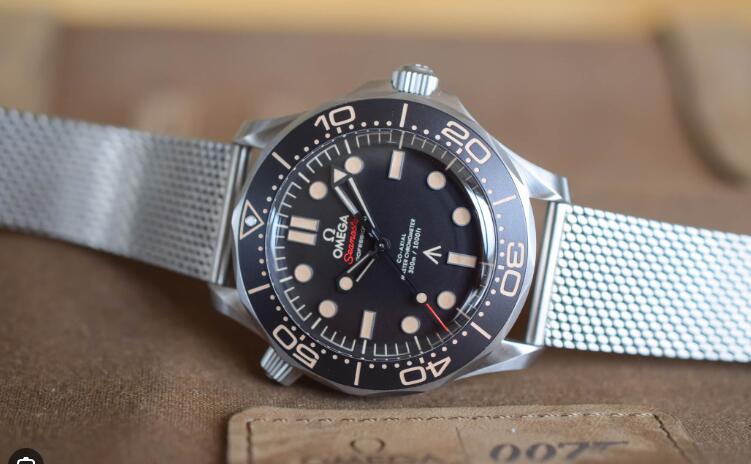  Omega's Seamaster Bond 007